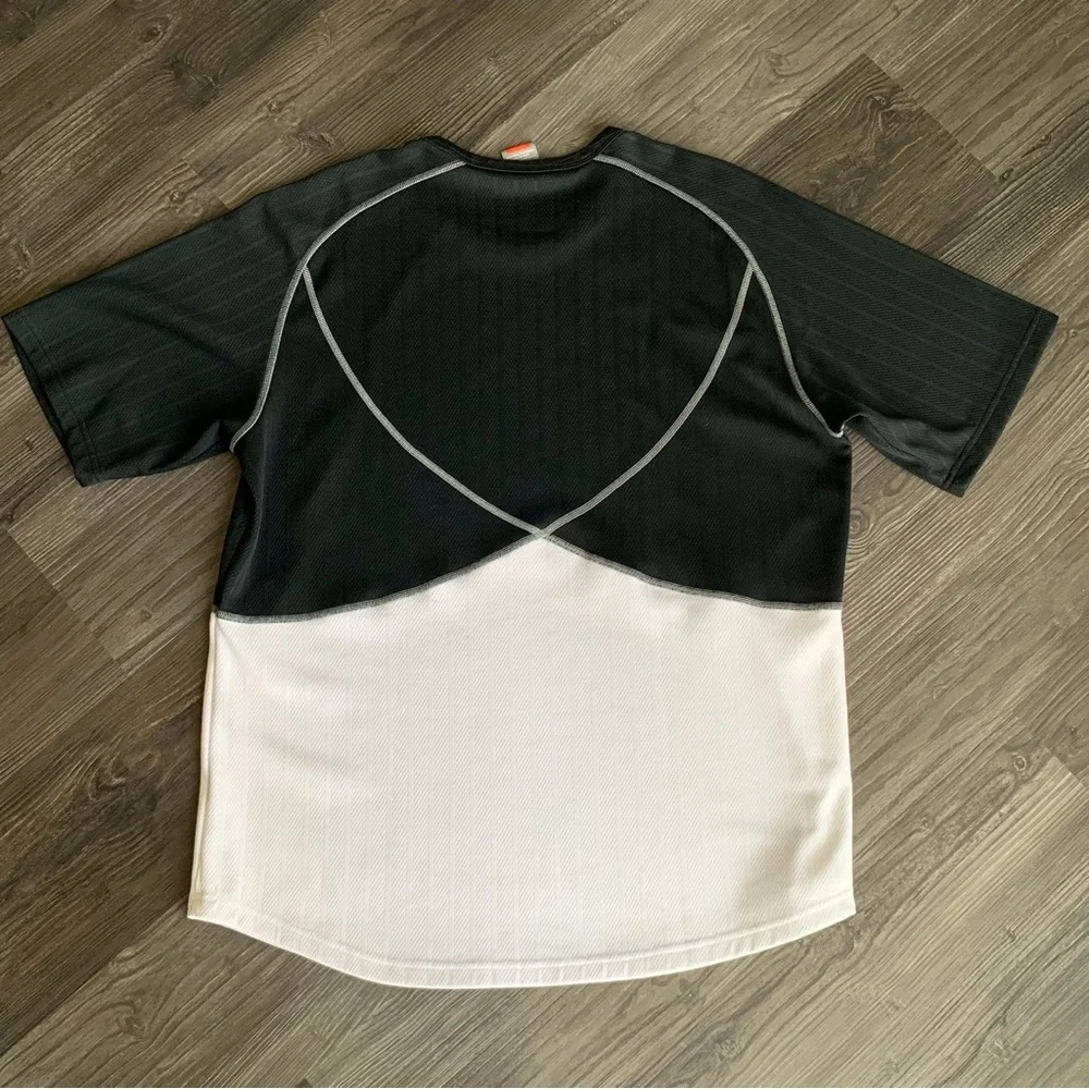 Mens Nike Team Training Duel Color Shirt - Picture 2 of 7